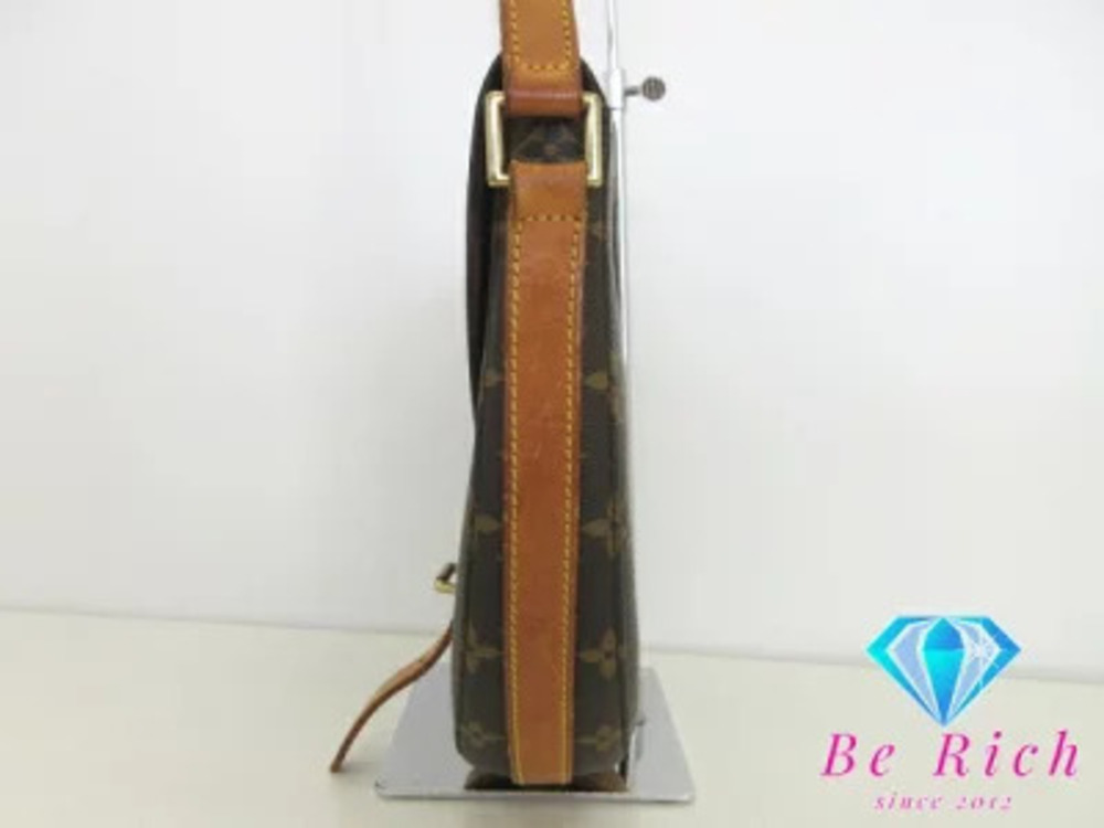 Louis Vuitton Monogram Chantilly Pouch Bag LV Shoulder Brown
